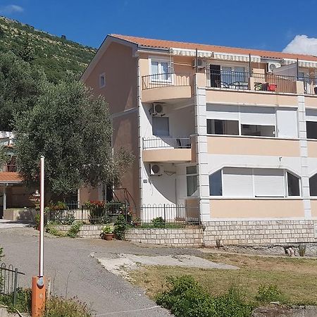 Apartmani Irena Петровац Экстерьер фото