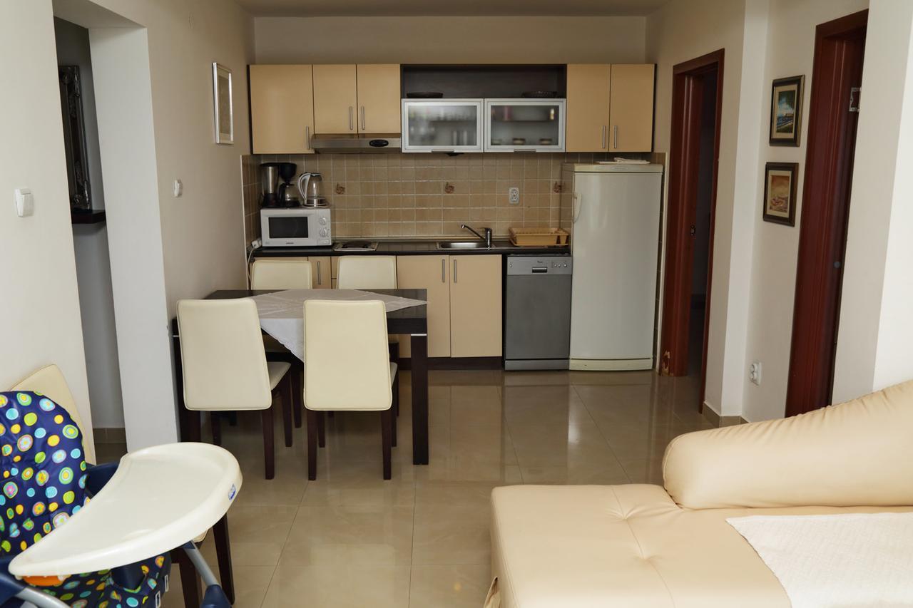 Apartmani Irena Петровац Экстерьер фото